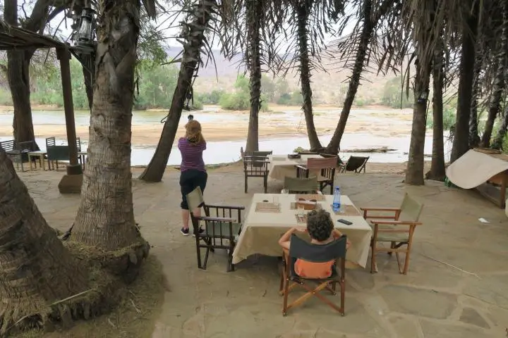 Epiya Chapeyu Camp, Kenia mit Kindern