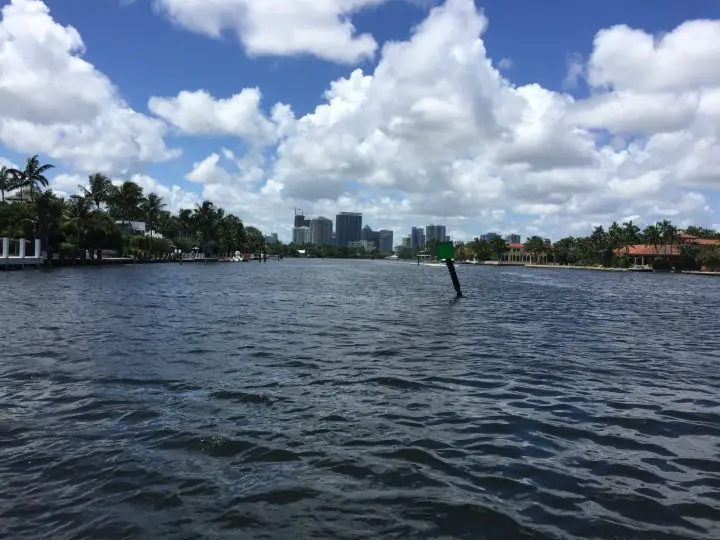 Mit dem Wassertaxi durch die Kanäle von Fort Lauderdale