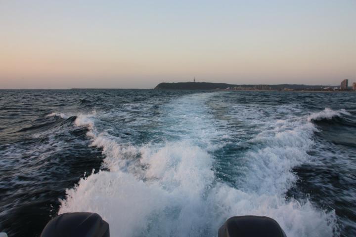 Morgendämmerung vor der Küste Durbans, KwaZulu-Natal, Sharks Board Maritime Center Tour