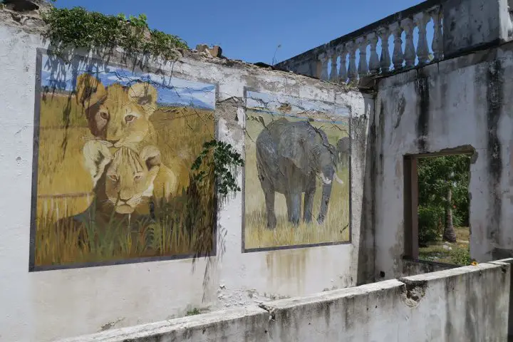 Lost Places, ASC Hotel, Kenia, Palm Beach Wandmalereien 2