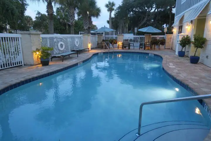 Hampton Inn New Smyrna Beach Pool