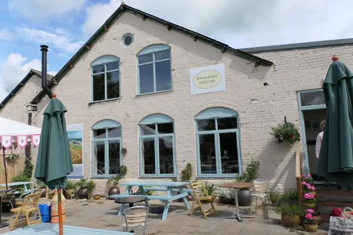 Entzückendes Café: die Honeystreet Mill in Wiltshire