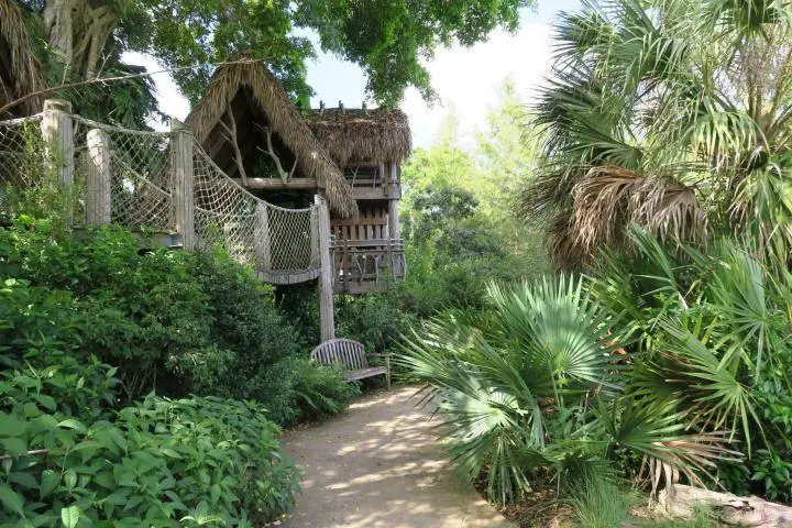 Baumhaus, Familienausflug Naples Botanical Garden, Florida, Kinder