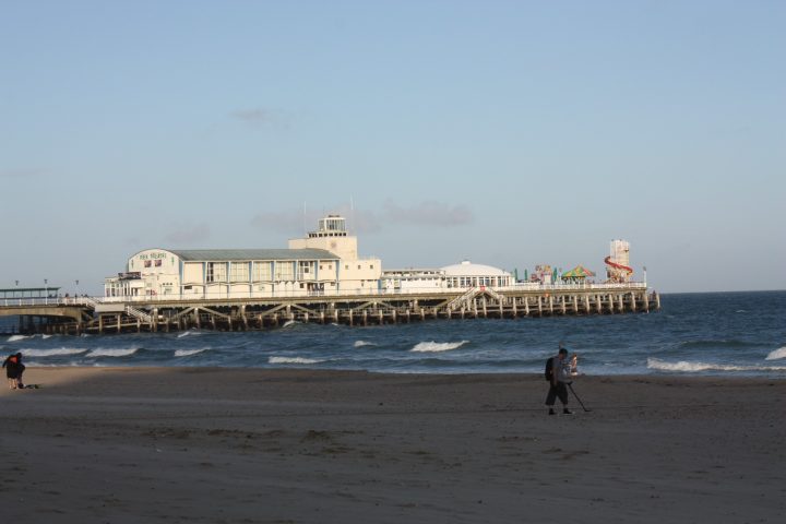 Bournemouth - Schatzsucher und Strandkonzerte