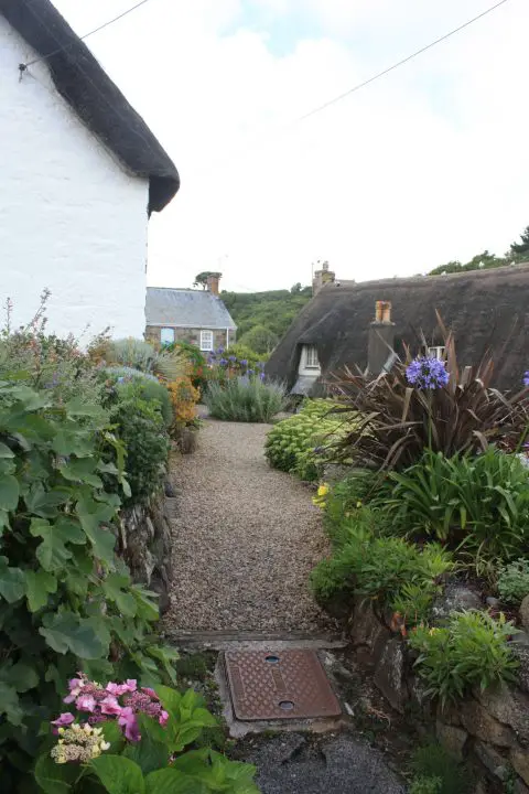 Hinterhof in Cadgwith, Cornwall