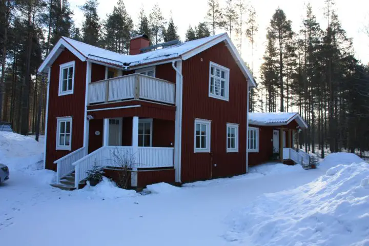 Romantisches Ferienhaus auf dem Bio-Bauernhof Stormyrberget in Schwedisch Lappland