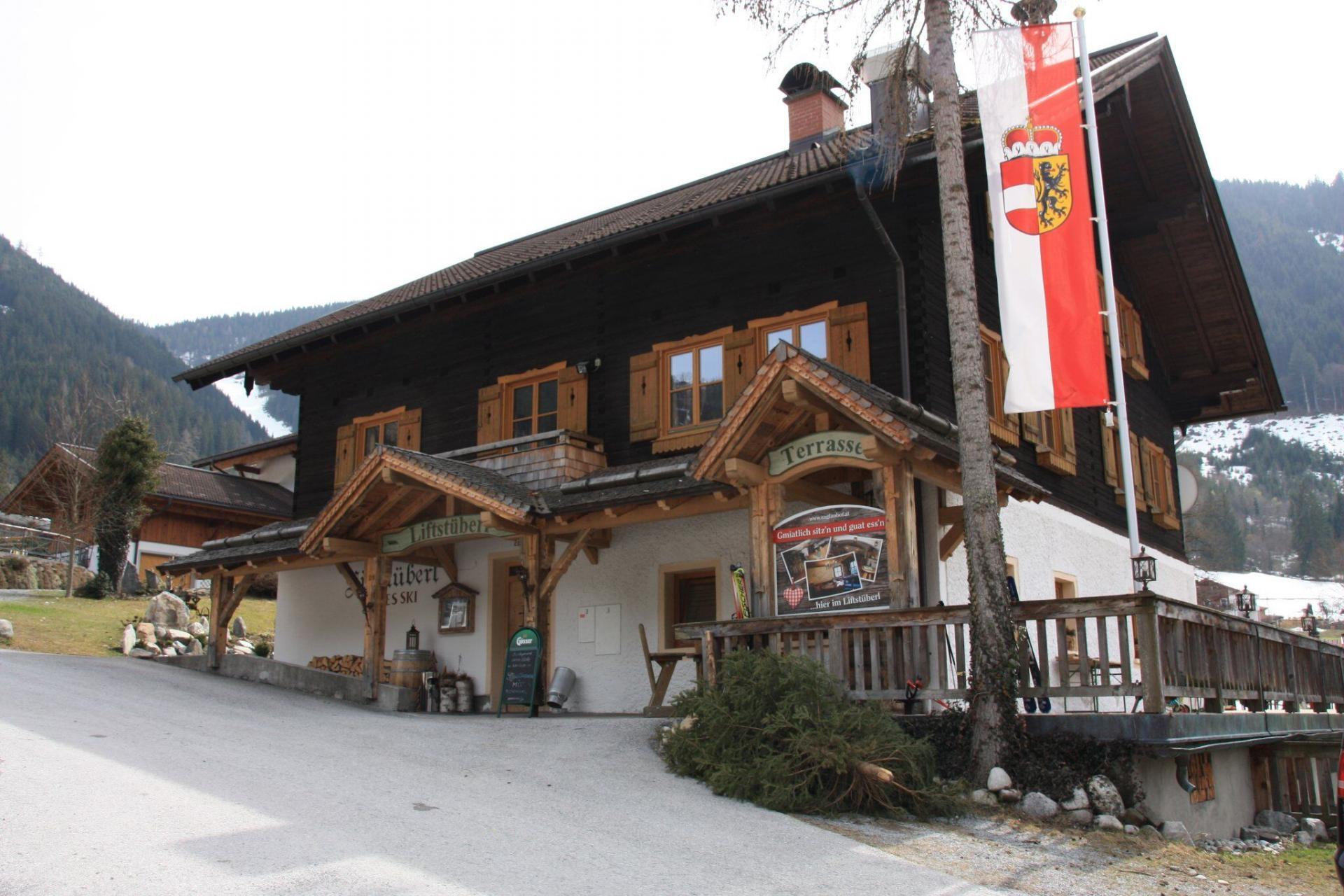 Nachhaltiger Familienurlaub in Werfenweng im Sommer und Winter