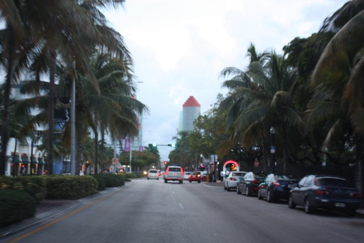 Straße im Art Déco District in Miami Beach