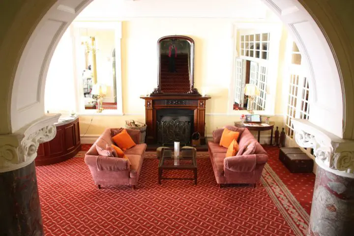 Lobby von The Headland Hotel, Newquay, Cornwall, Fistral Beach, Cornwall mit Kindern, Rosamunde Pilcher,