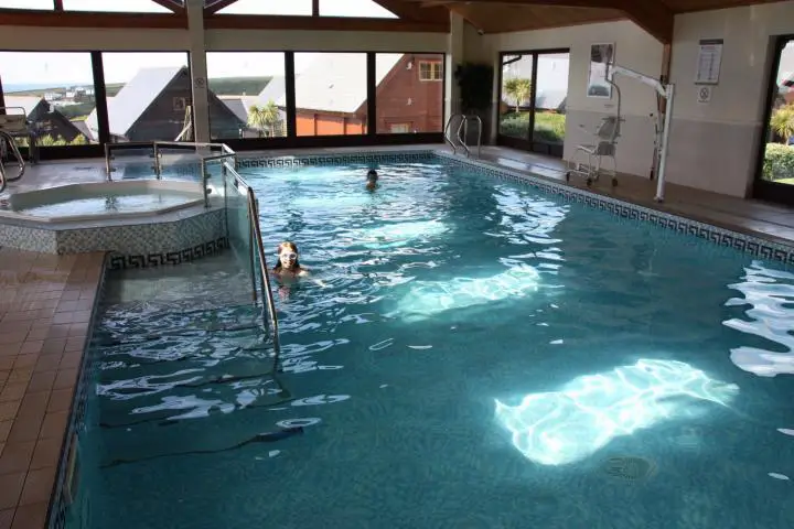 Swimming Pool und Whirlpool im Hotel Gwel an Mor in Portreath, Cornwall