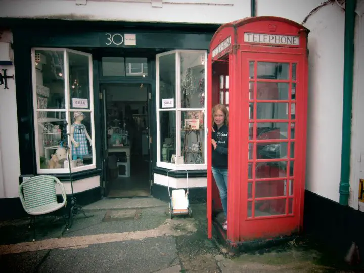 Rote Telefonzelle in Chagford