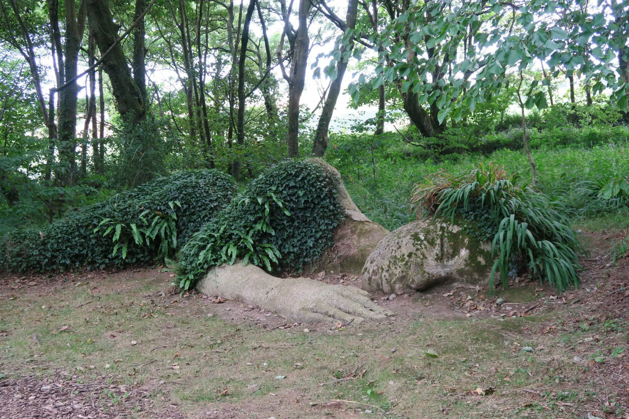 Skulptur Mud Maid in den Lost Gardens of Heligan