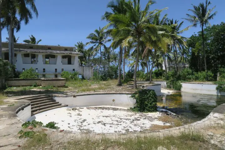 Lost Places, ASC Hotel, Kenia, Palm Beach Pool 2