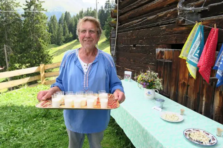 Besuch beim Geissenpeter, Ruedi, Savognin mit Kindern, Graubünden mit Kindern