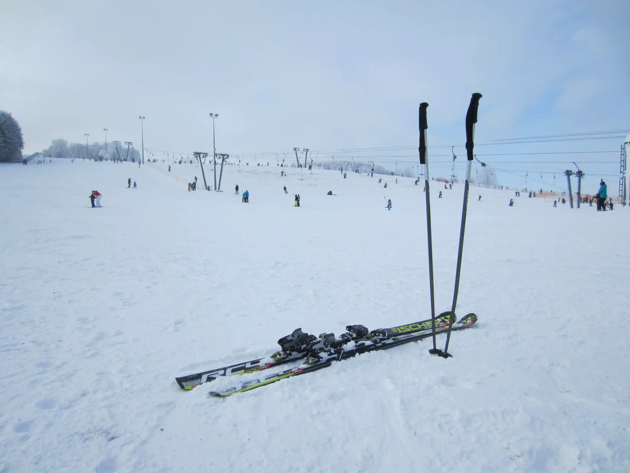 Skier auf Skihang Donnstetten
